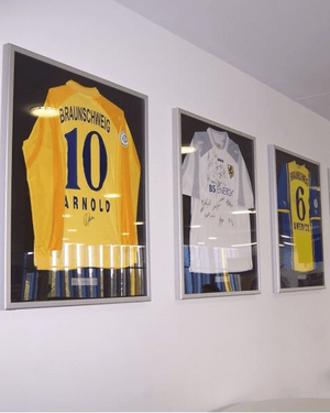 Trikotrahmen-Ausstellung von Eintracht Braunschweig